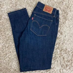 Women’s Levi’s 711 Skinny Jeans - Short Length